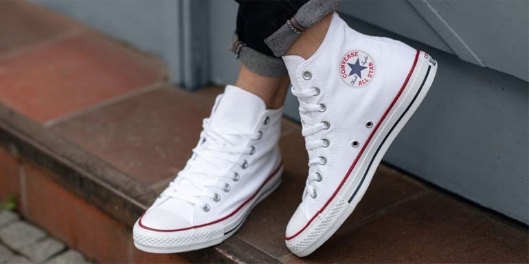 Cómo limpiar tus zapatillas de lona